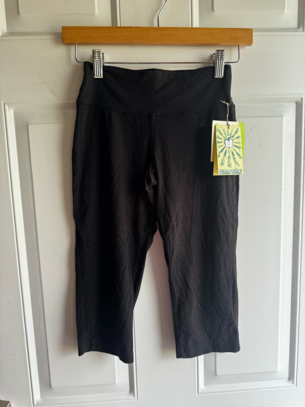 Green Apple Bamboo Corton Sustainable Black Crop Yoga Leggings - Small - NWT